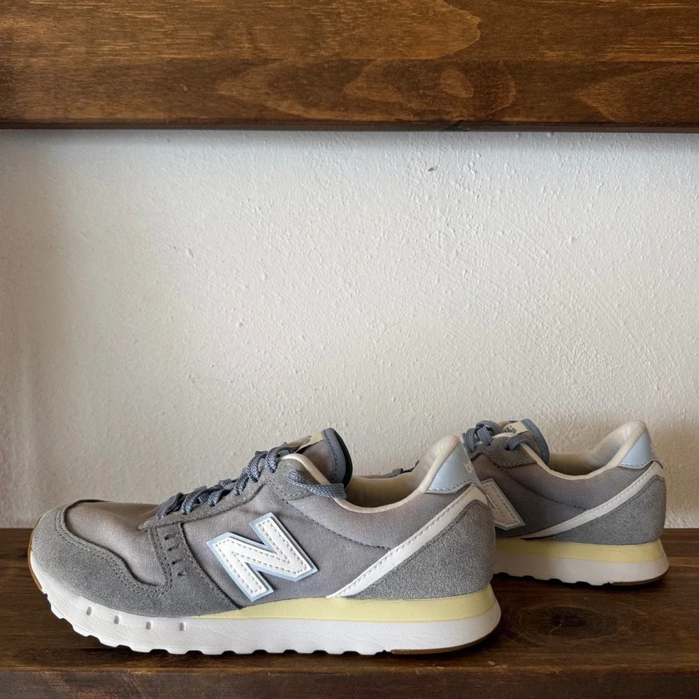 New Balance Sneakers Womens 8 311 v2 Grey Suede Canvas Lifestyle WL311TA2